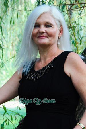 175813 - Elena Age: 56 - Ukraine