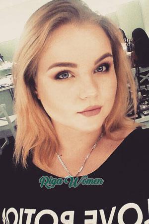 186982 - Anastasia Age: 26 - Ukraine