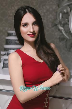 188358 - Elena Age: 31 - Ukraine