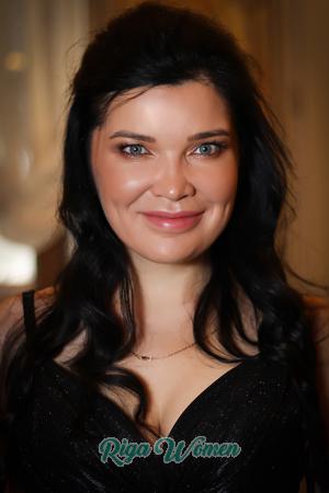196132 - Dilyara Age: 43 - Ukraine