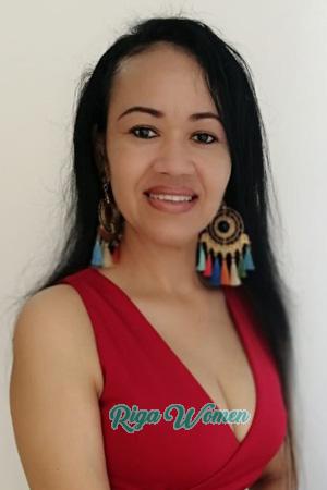 204165 - Claudia Age: 43 - Colombia