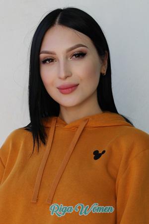 204526 - Eva Age: 19 - Ukraine