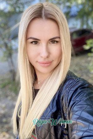 208682 - Liubov Age: 37 - Ukraine