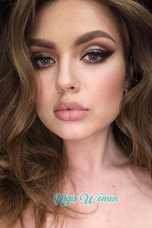 209252 - Olesya Age: 23 - Ukraine