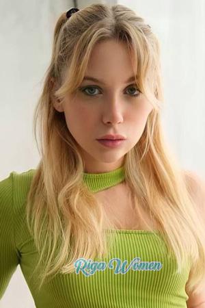 211213 - Irina Age: 24 - Ukraine