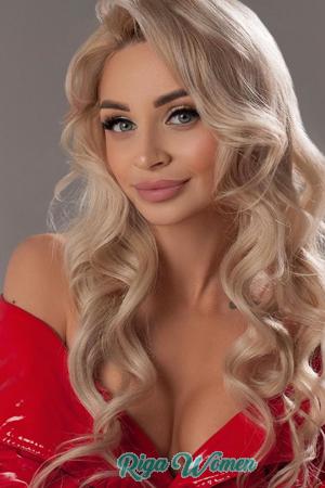 211232 - Olena Age: 28 - Ukraine