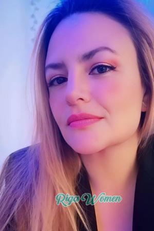 211365 - Paola Age: 41 - Colombia