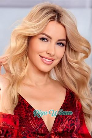 211424 - Diana Age: 45 - Ukraine