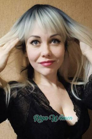 212292 - Kseniya Age: 43 - Ukraine