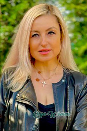 215007 - Lesya Age: 42 - Ukraine