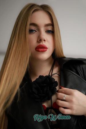 218232 - Yelyzaveta Age: 18 - Ukraine