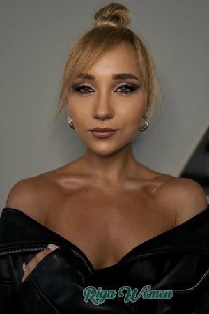 220377 - Alina Age: 25 - Ukraine