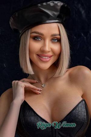 221752 - Daria Age: 27 - Ukraine