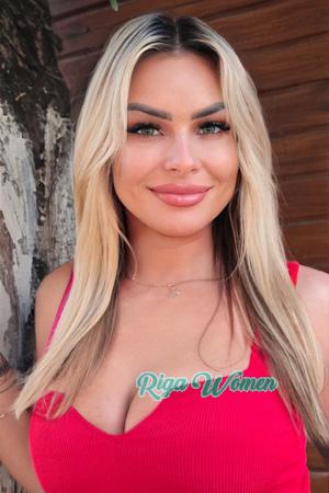 224582 - Angelica Age: 34 - Ukraine