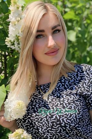 224697 - Irina Age: 32 - Ukraine