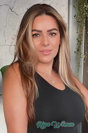 224718 - Samara Age: 47 - Colombia