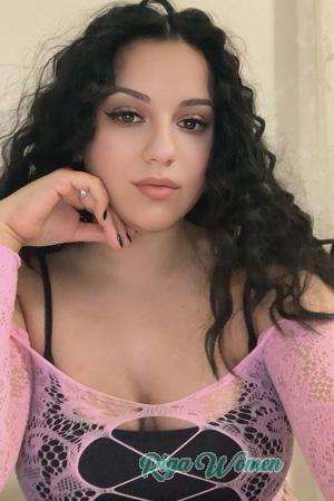 225417 - Alona Age: 26 - Ukraine