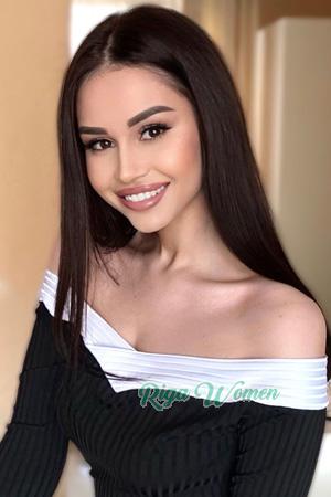 225472 - Diana Age: 24 - Ukraine