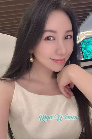 225710 - Yinping Age: 38 - China