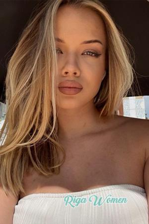227339 - Darina Age: 18 - Ukraine