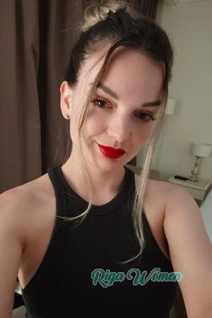 228752 - Yuliia Age: 31 - Ukraine