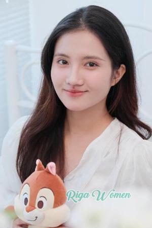 229428 - Ngoc Trang Age: 20 - Vietnam
